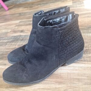 Bamboo Black Suede Booties Size 7.5